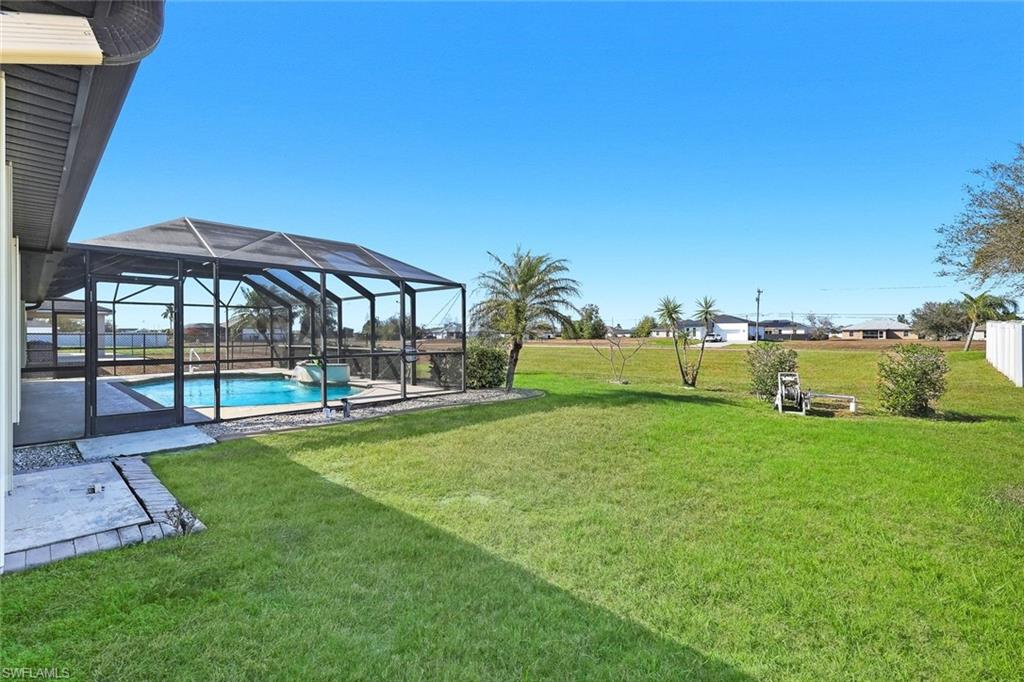 CAPE CORAL - Residential