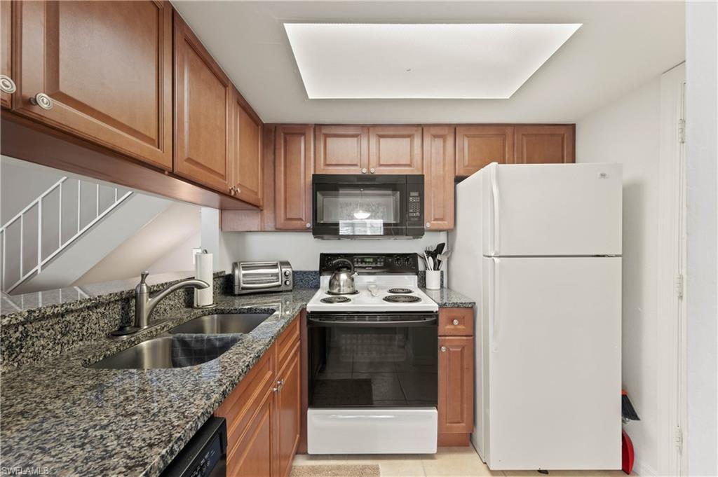 PROVINCETOWN - Residential