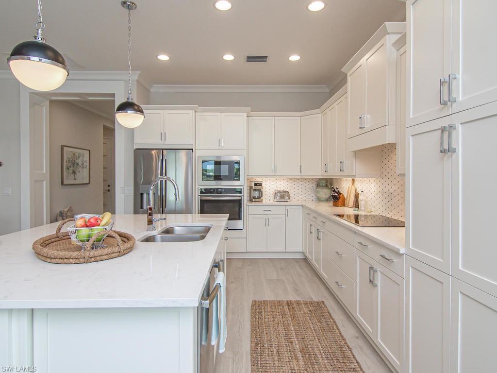 ISLES OF COLLIER PRESERVE - Residential