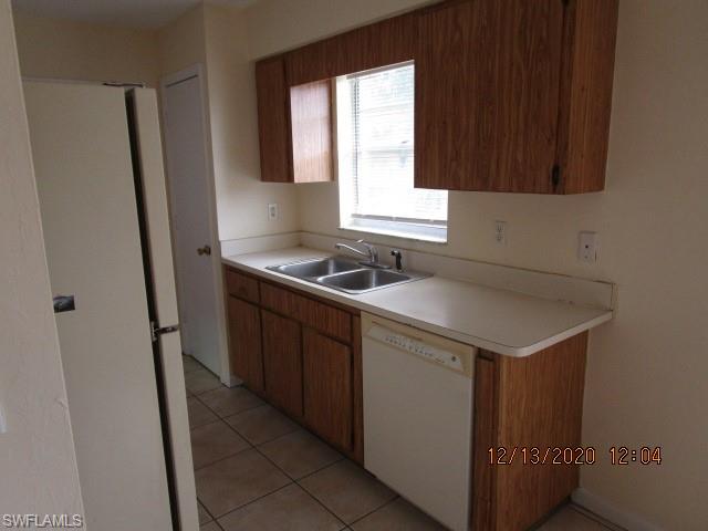 FORT MYERS SHORES - Residential