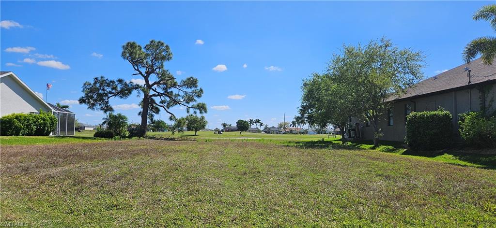 CORAL OAKS GOLF COURSE - Land