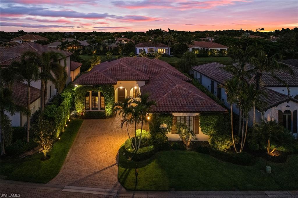 TRADITIONS - Residential