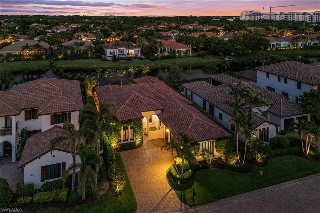 TRADITIONS - Residential