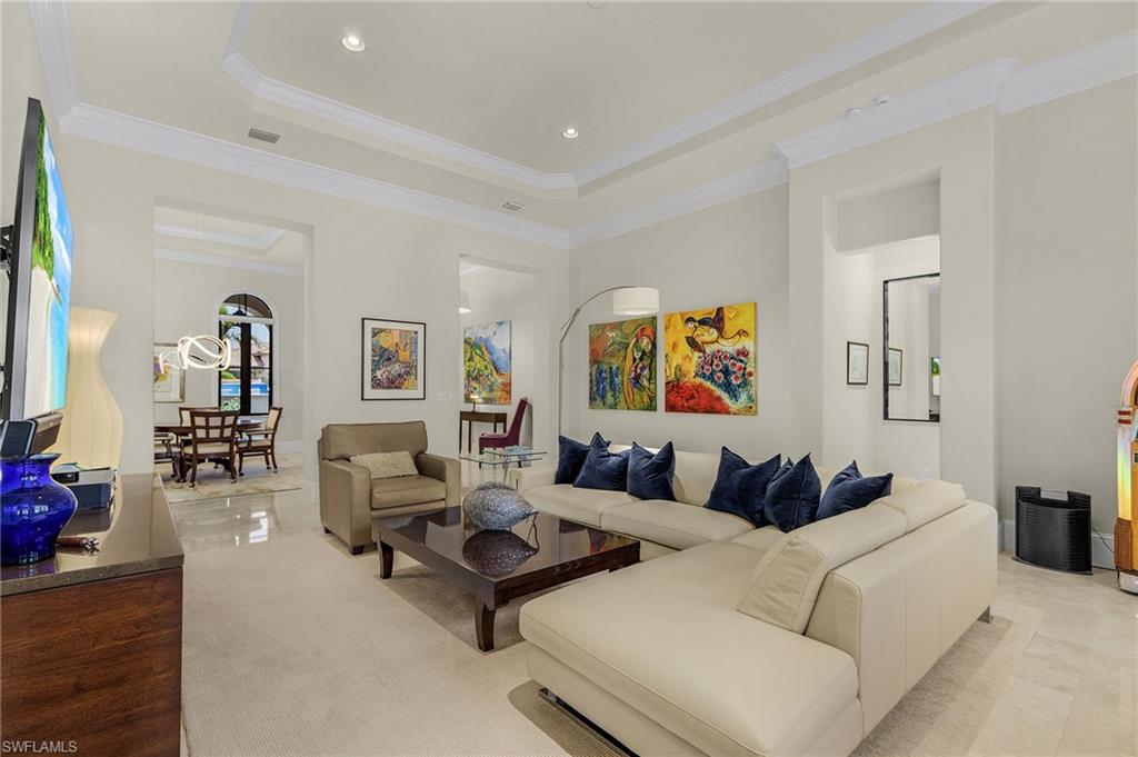 TRADITIONS - Residential