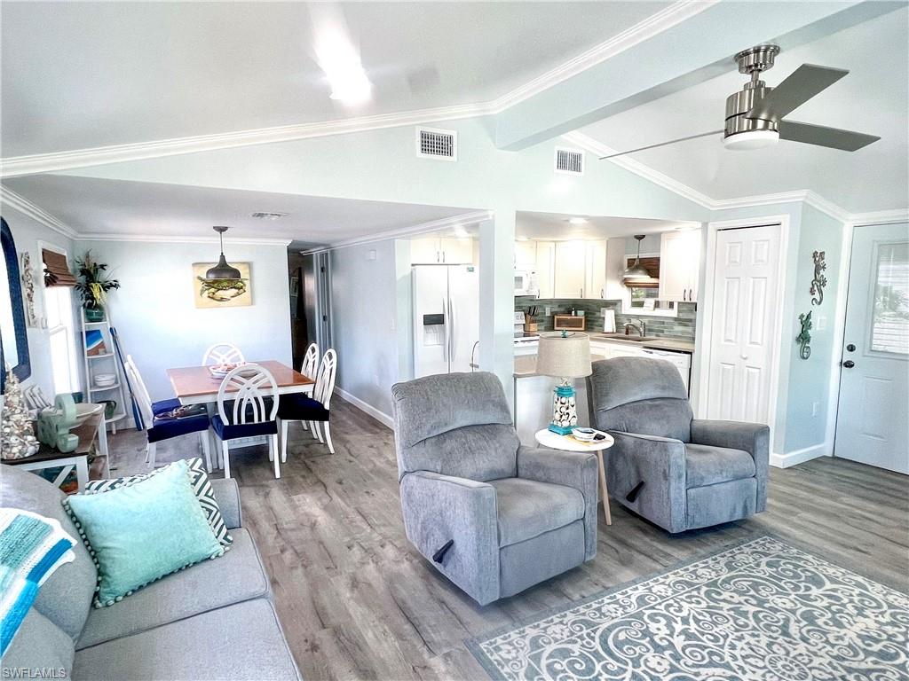 BAYSIDE ESTATES - Residential