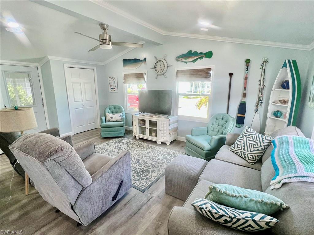 BAYSIDE ESTATES - Residential