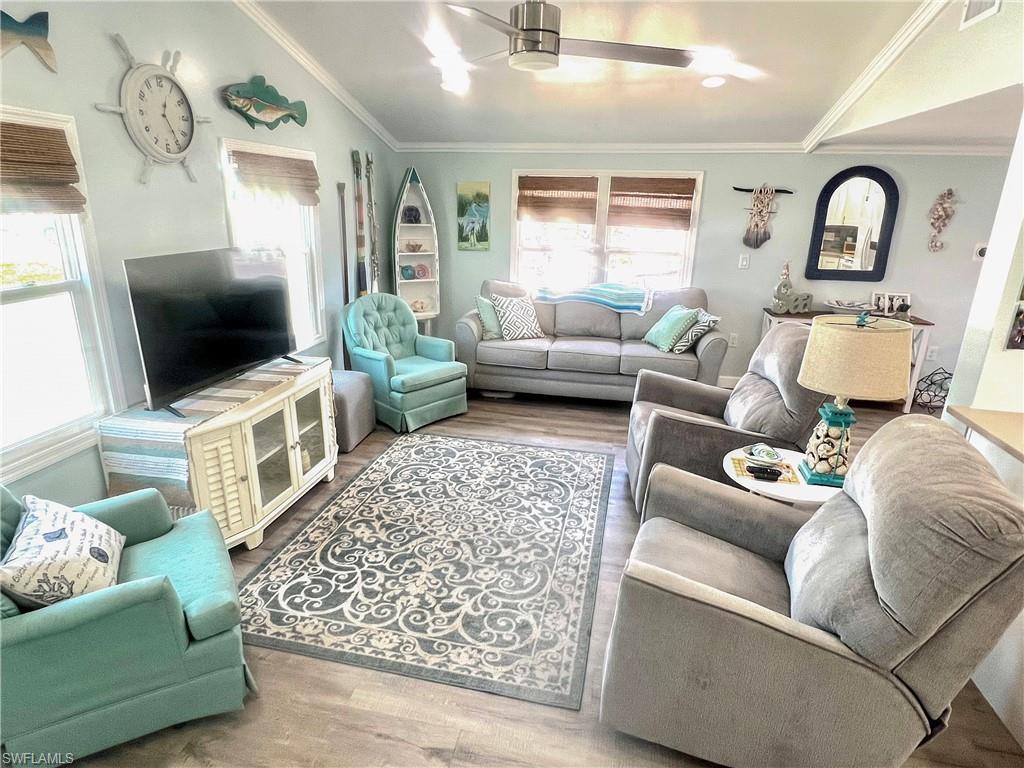 BAYSIDE ESTATES - Residential