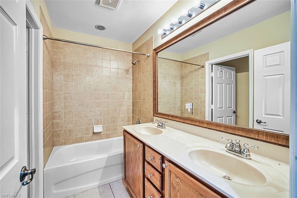 CATALINA ISLES - Residential