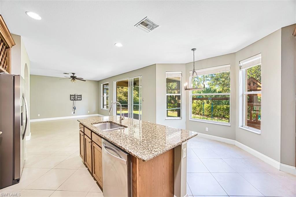 CATALINA ISLES - Residential