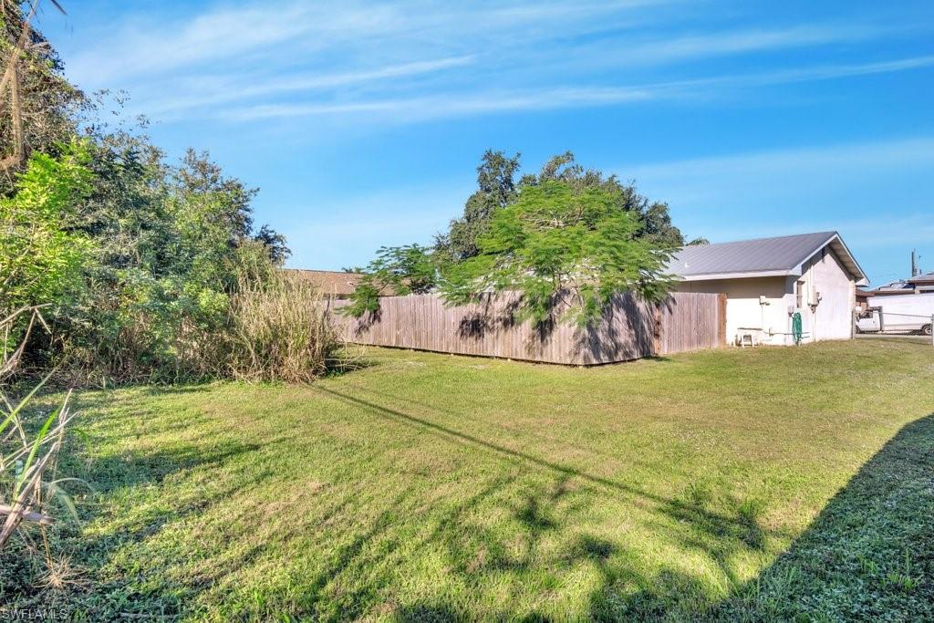 NAPLES PARK - Residential