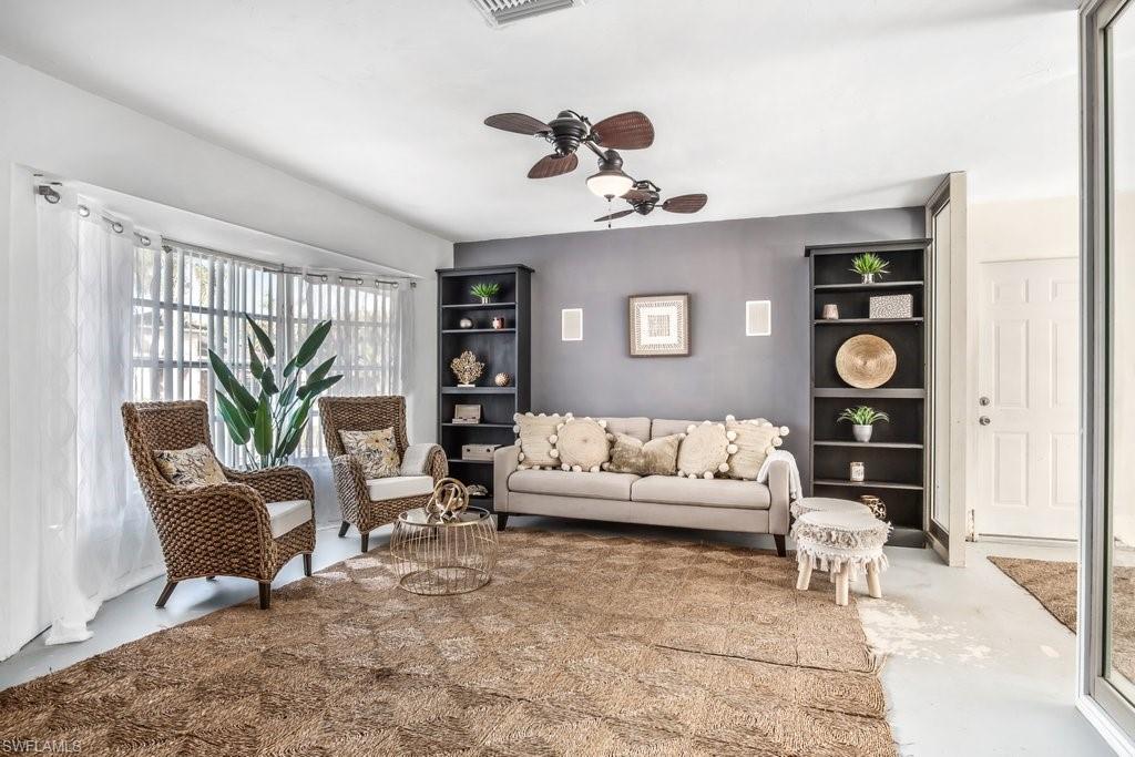 NAPLES PARK - Residential