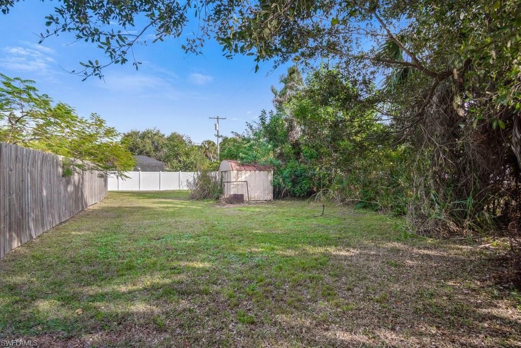 NAPLES PARK - Residential