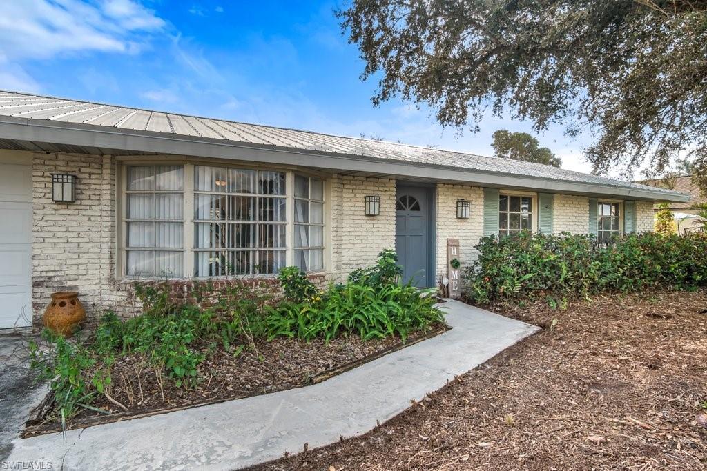 NAPLES PARK - Residential