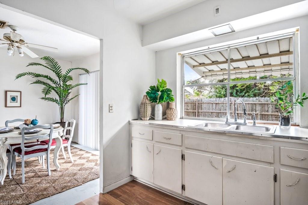 NAPLES PARK - Residential