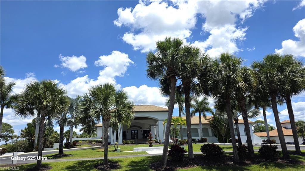 LAS BRISAS AT SPANISH WELLS - Residential