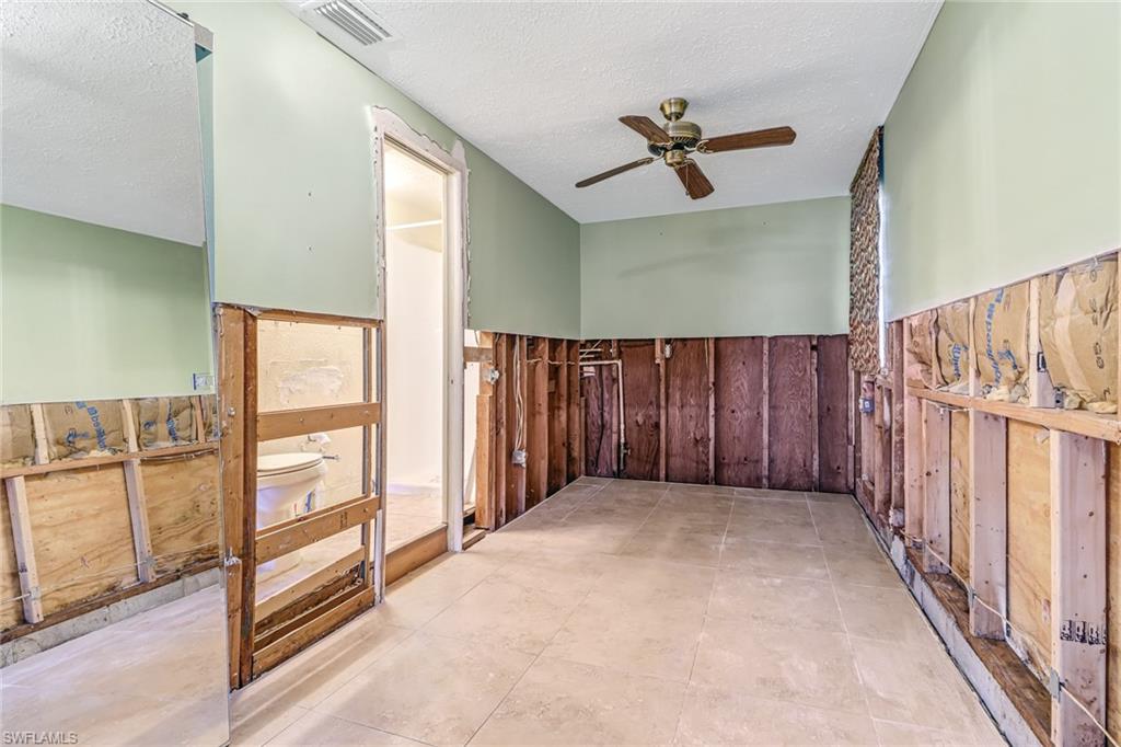 NAPLES VILLAS - Residential