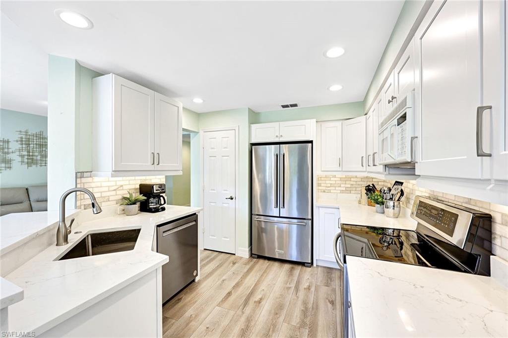 HARBOR LANDING - Residential