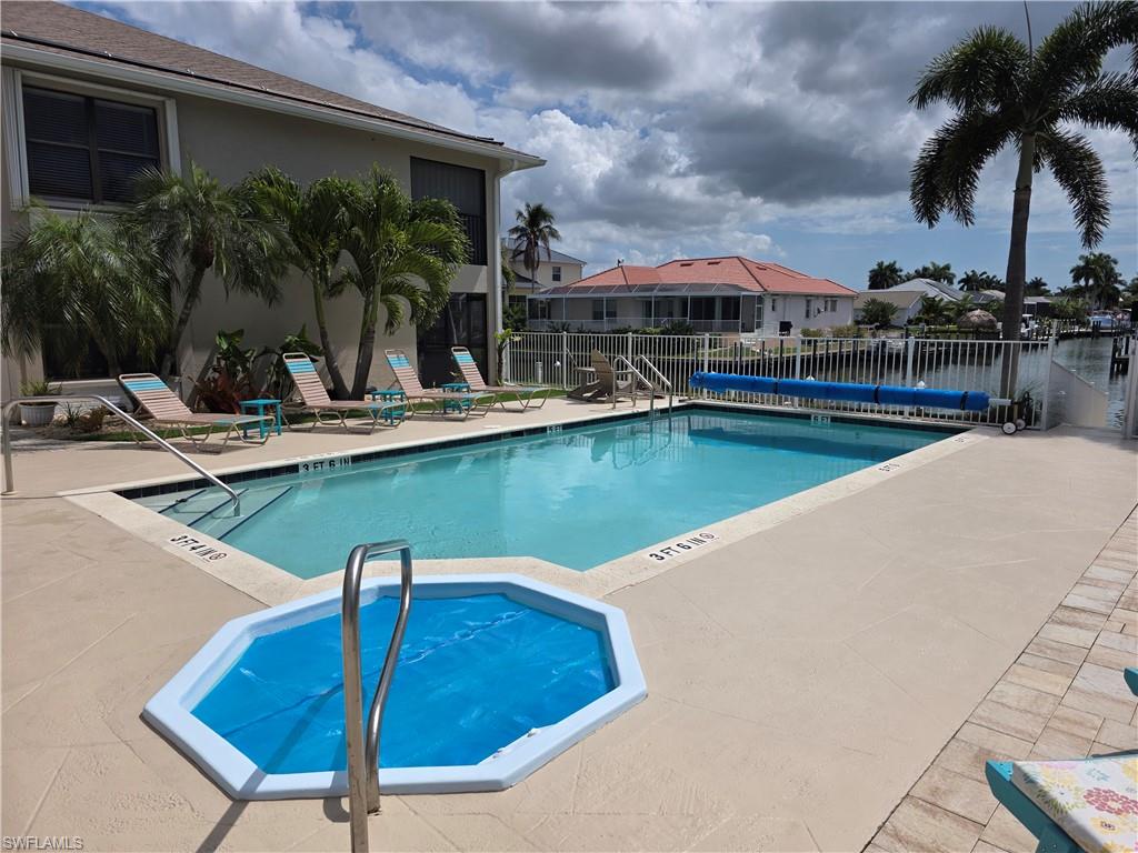 DOCKSIDE CONDO OF CAPE CORAL - Residential