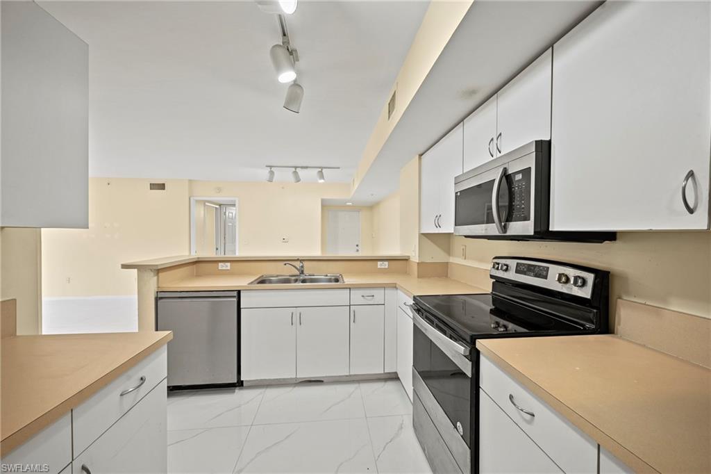 NAPOLI - Residential Lease