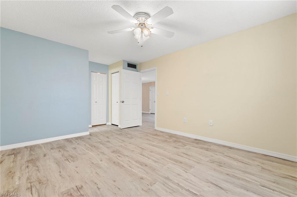 FOXMOOR CONDO - Residential