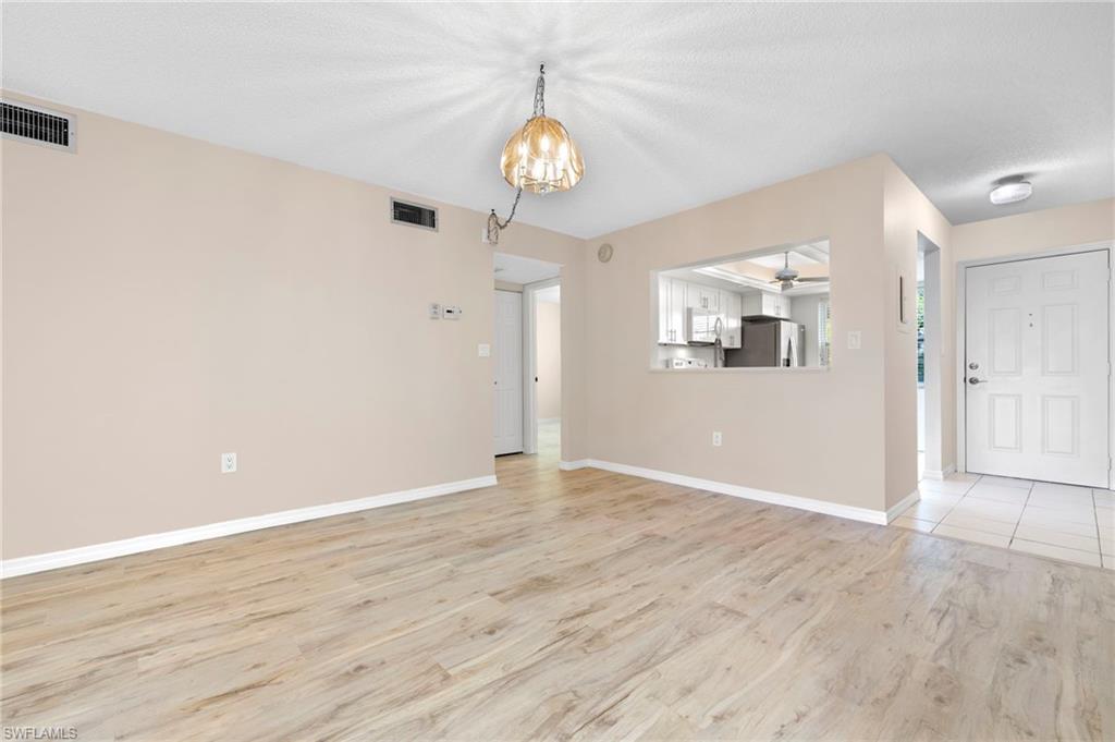 FOXMOOR CONDO - Residential