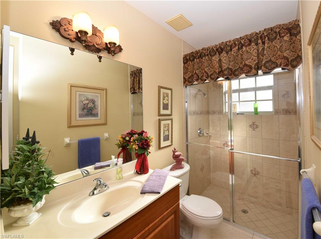 LONGSHORE LAKE - Residential