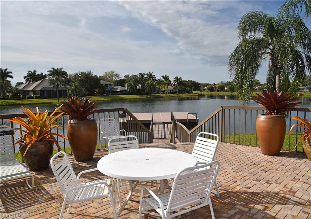 LONGSHORE LAKE - Residential