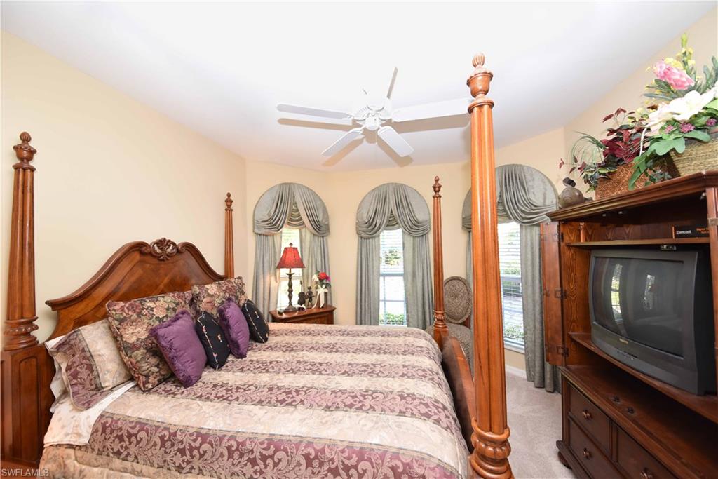 LONGSHORE LAKE - Residential