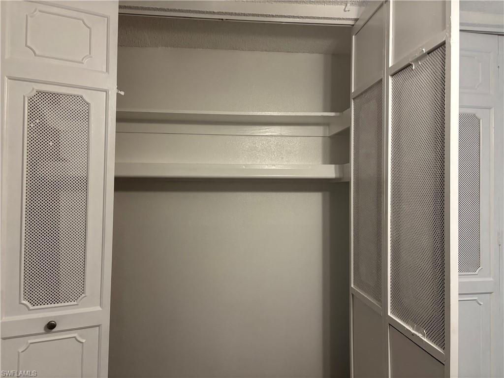 SEVEN LAKES - Residential