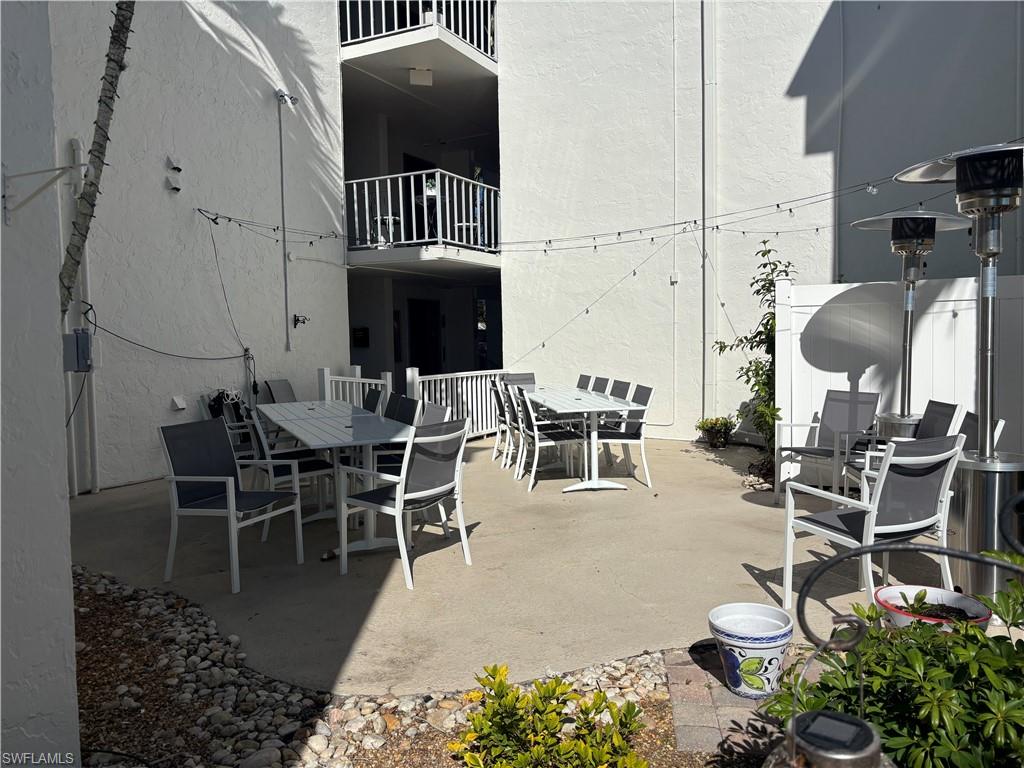 SEVEN LAKES - Residential