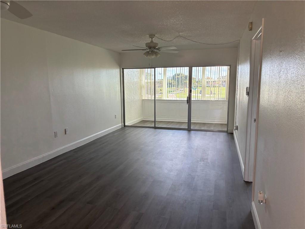 SEVEN LAKES - Residential