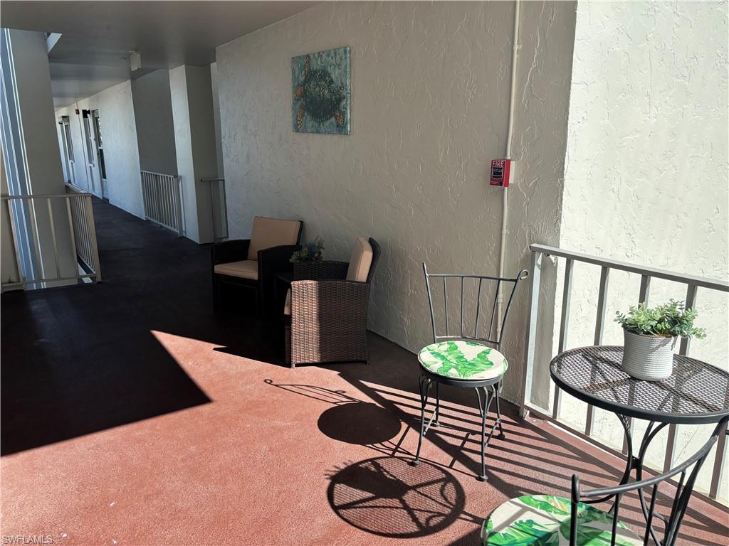 SEVEN LAKES - Residential