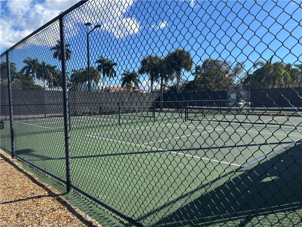 SEVEN LAKES - Residential