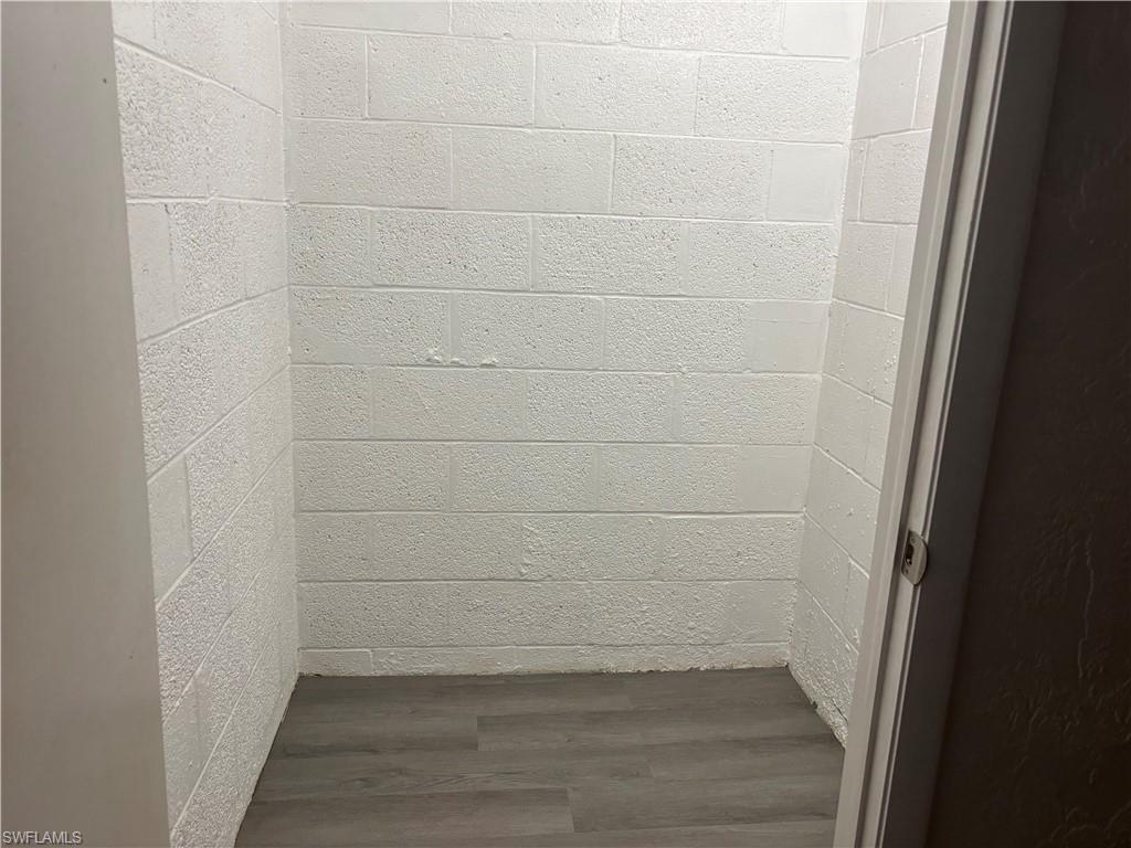 SEVEN LAKES - Residential