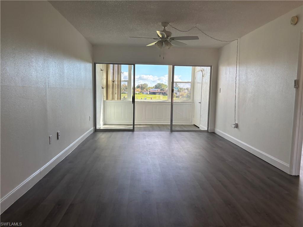 SEVEN LAKES - Residential