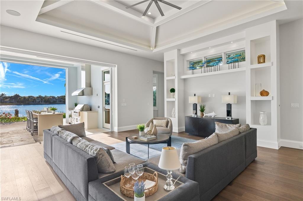 ROYAL HARBOR - Residential