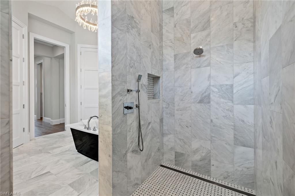 ROYAL HARBOR - Residential