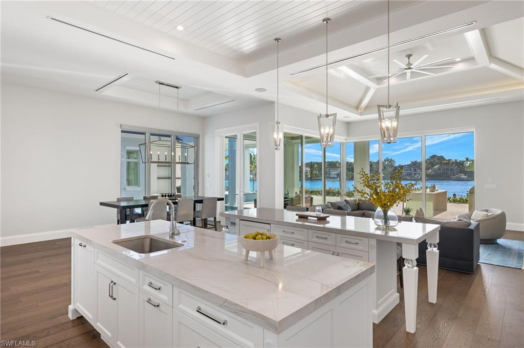 ROYAL HARBOR - Residential