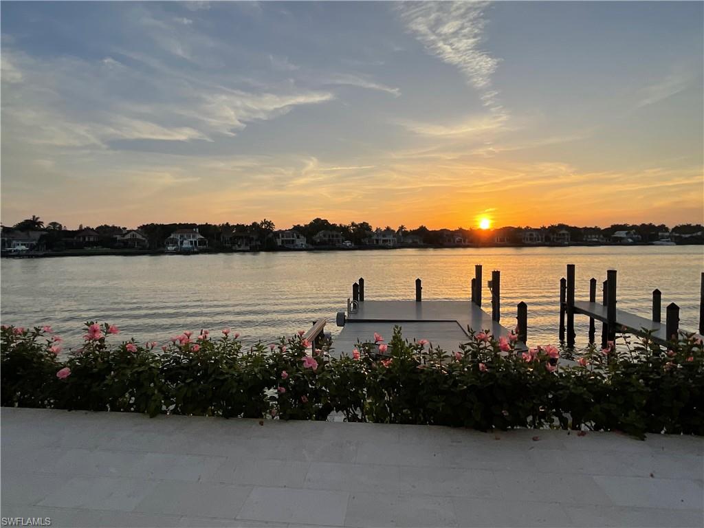 ROYAL HARBOR - Residential