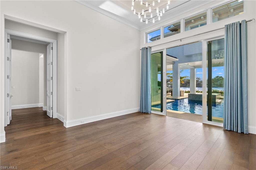 ROYAL HARBOR - Residential