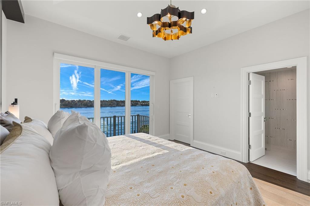 ROYAL HARBOR - Residential