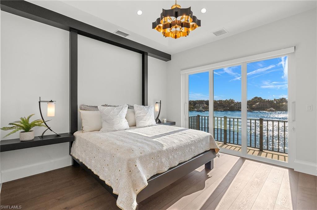 ROYAL HARBOR - Residential