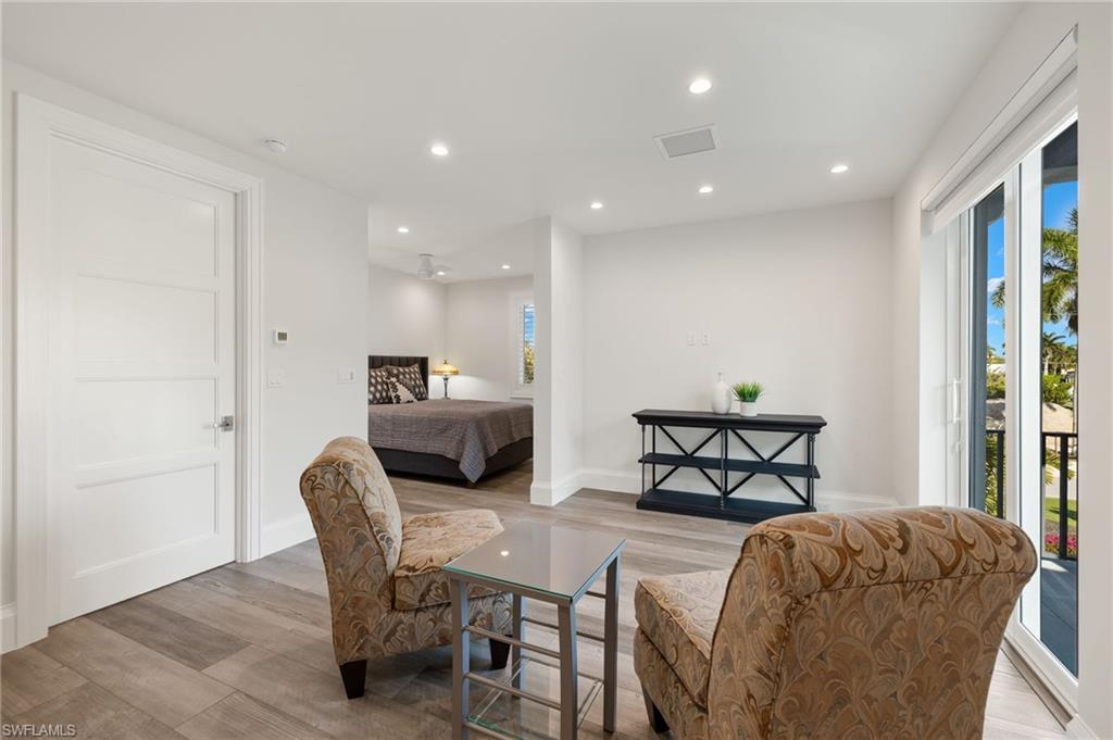 ROYAL HARBOR - Residential