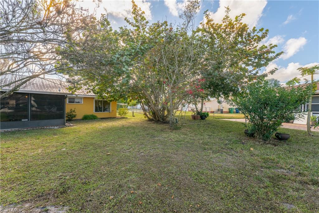 COUNTRY VILLAGE - Residential