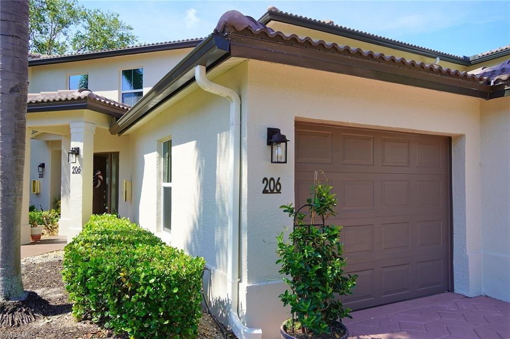 DIAMOND LAKE - Residential