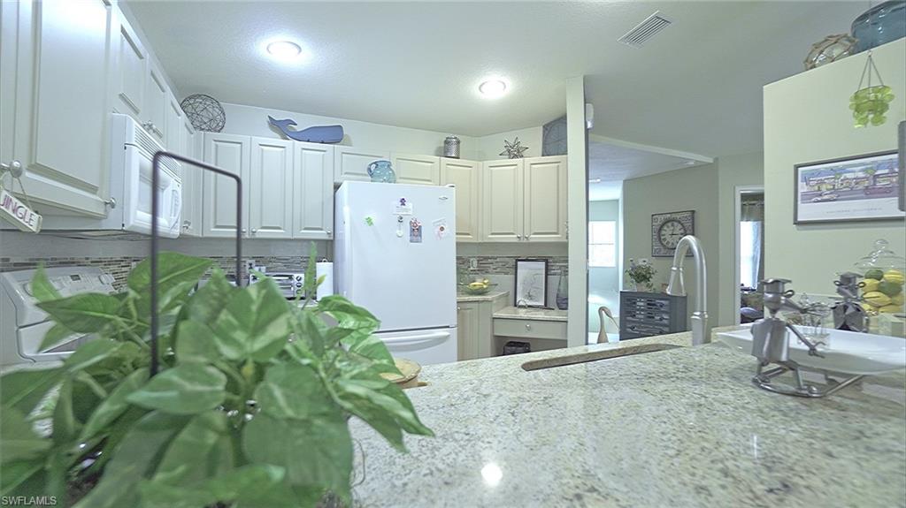 DIAMOND LAKE - Residential