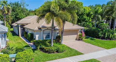 A home in NAPLES