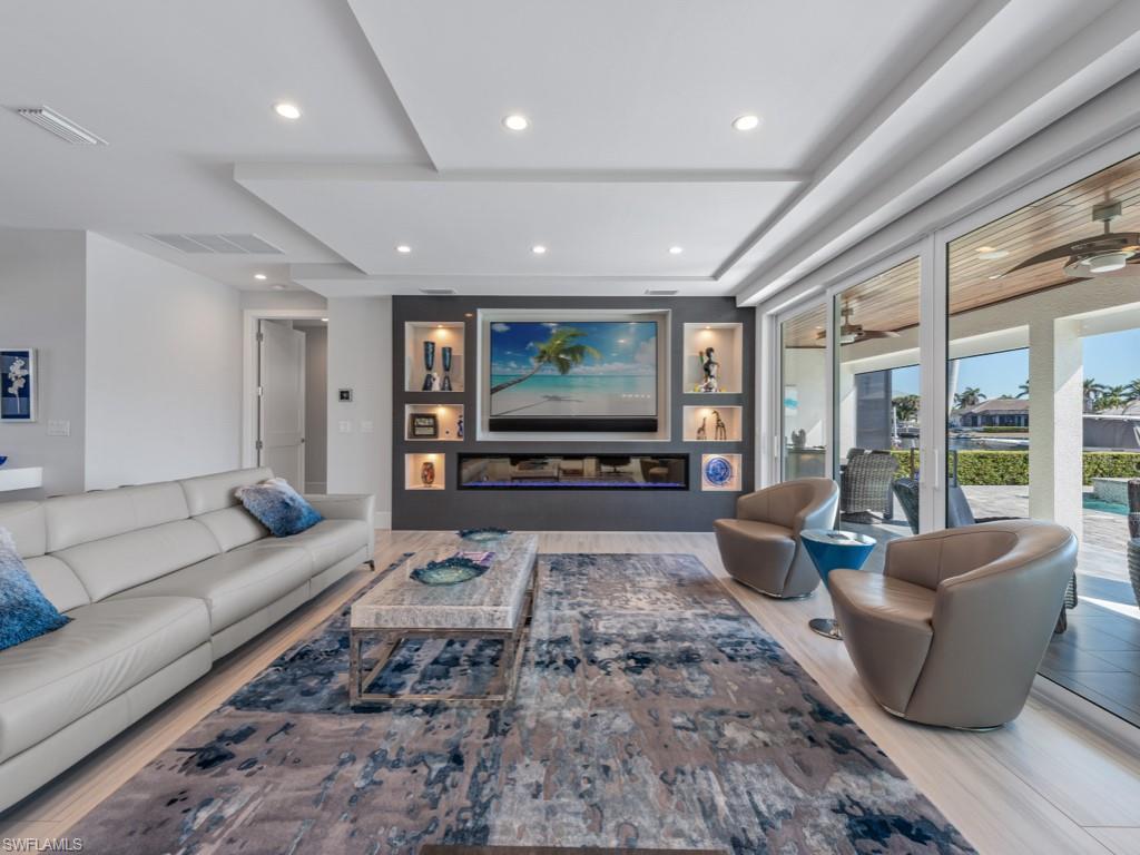 MARCO ISLAND - Residential