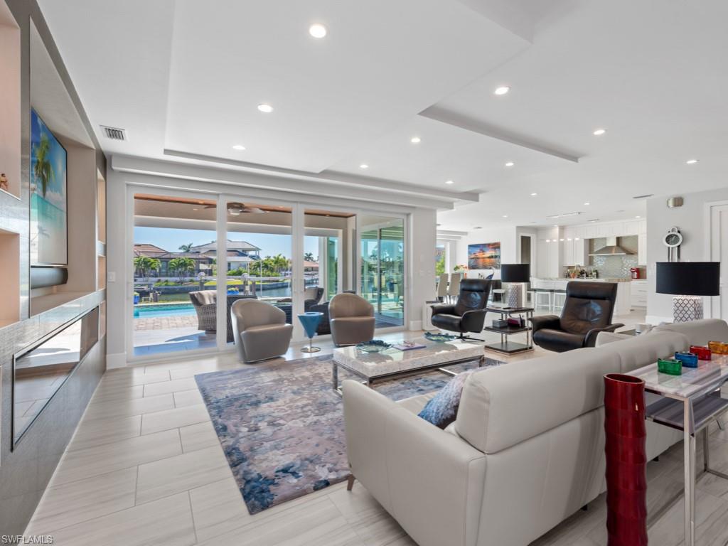 MARCO ISLAND - Residential