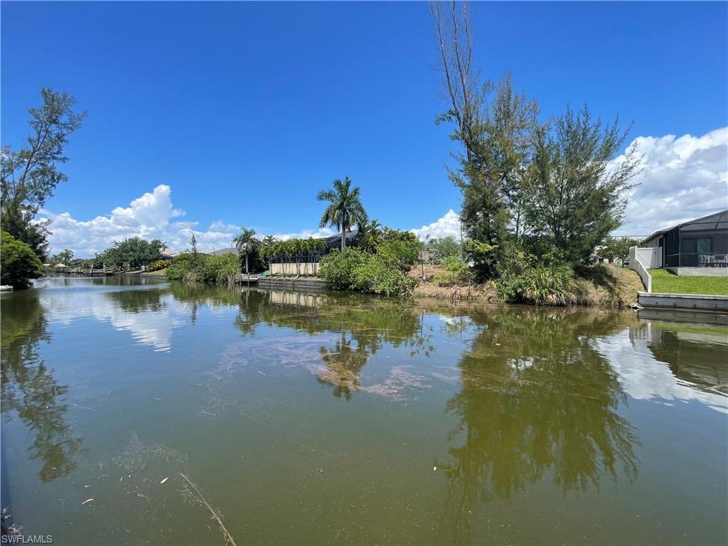 CAPE CORAL - Land